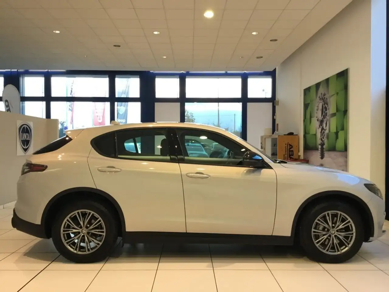 Alfa Romeo Stelvio 2023