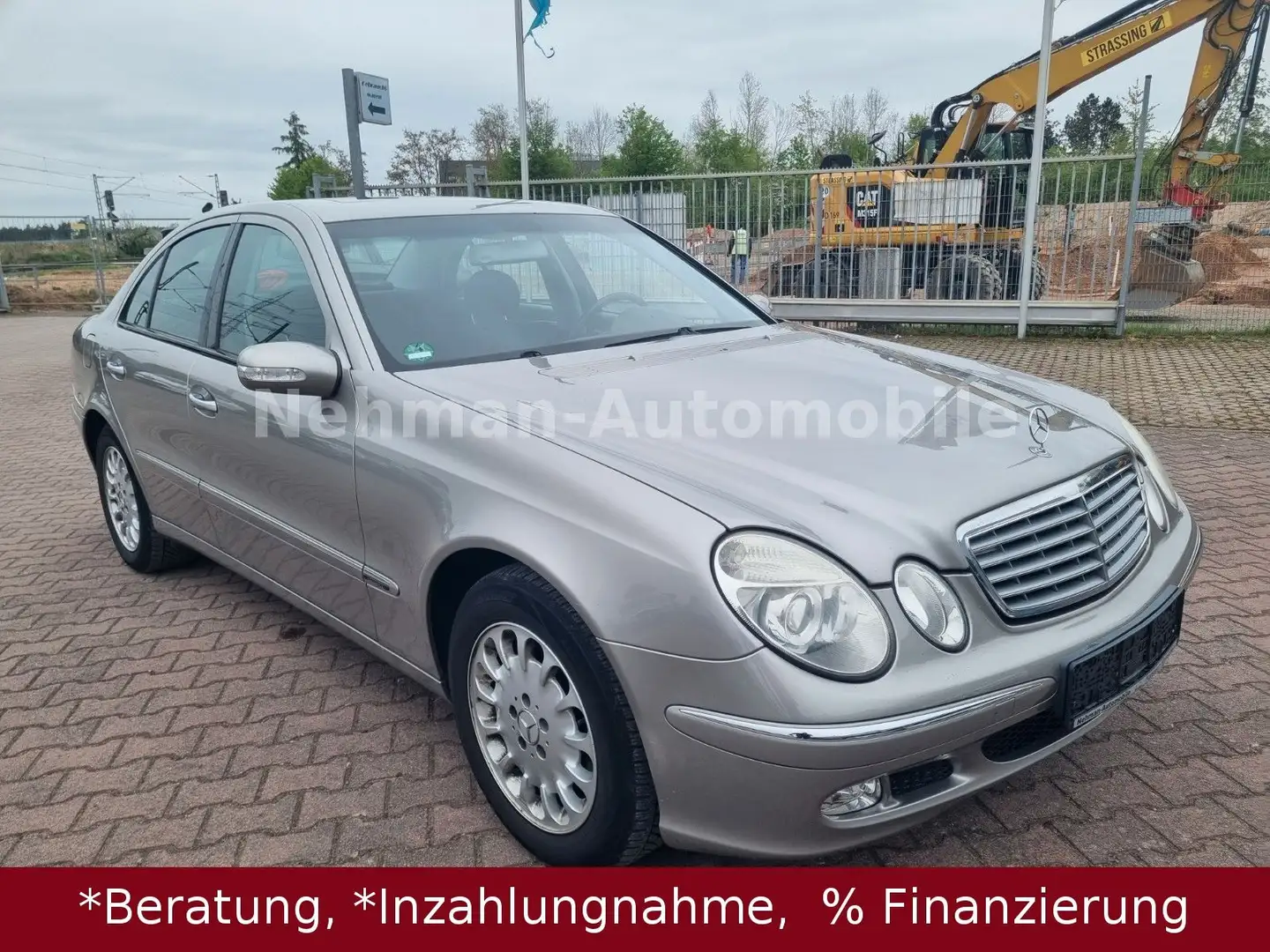 Mercedes-Benz E 200 E -Klasse Lim. E 200 Kompressor Silber - 2