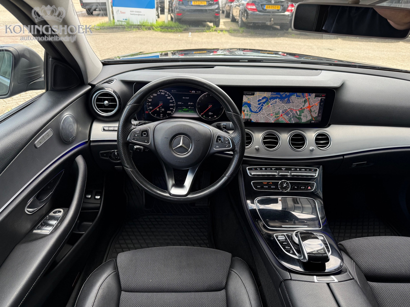 Mercedes-Benz E 350 e AMG — photo 14