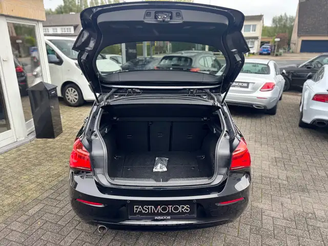 BMW 1 Series view 14