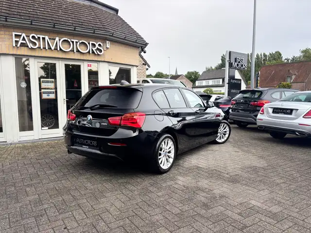 BMW 1 Series view 6