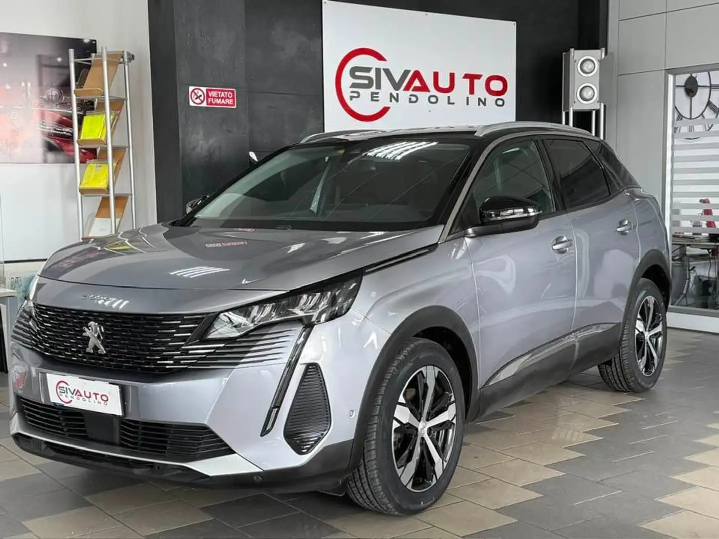 Peugeot 3008 3008 1.5 bluehdi Allure Pack 130 cv Gomme Nuove Nero - 1