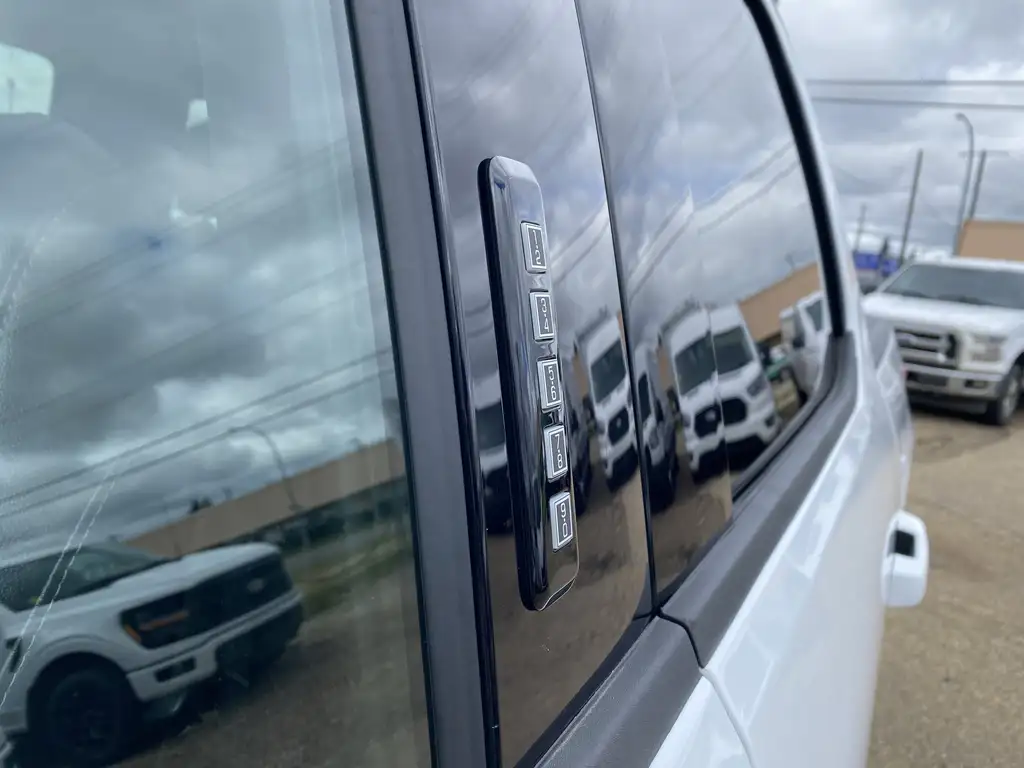 2024 Ford F-150 SuperCrew XLT SuperCrew 145 | 360-Cam | Parking Sensors | SY — photo 5