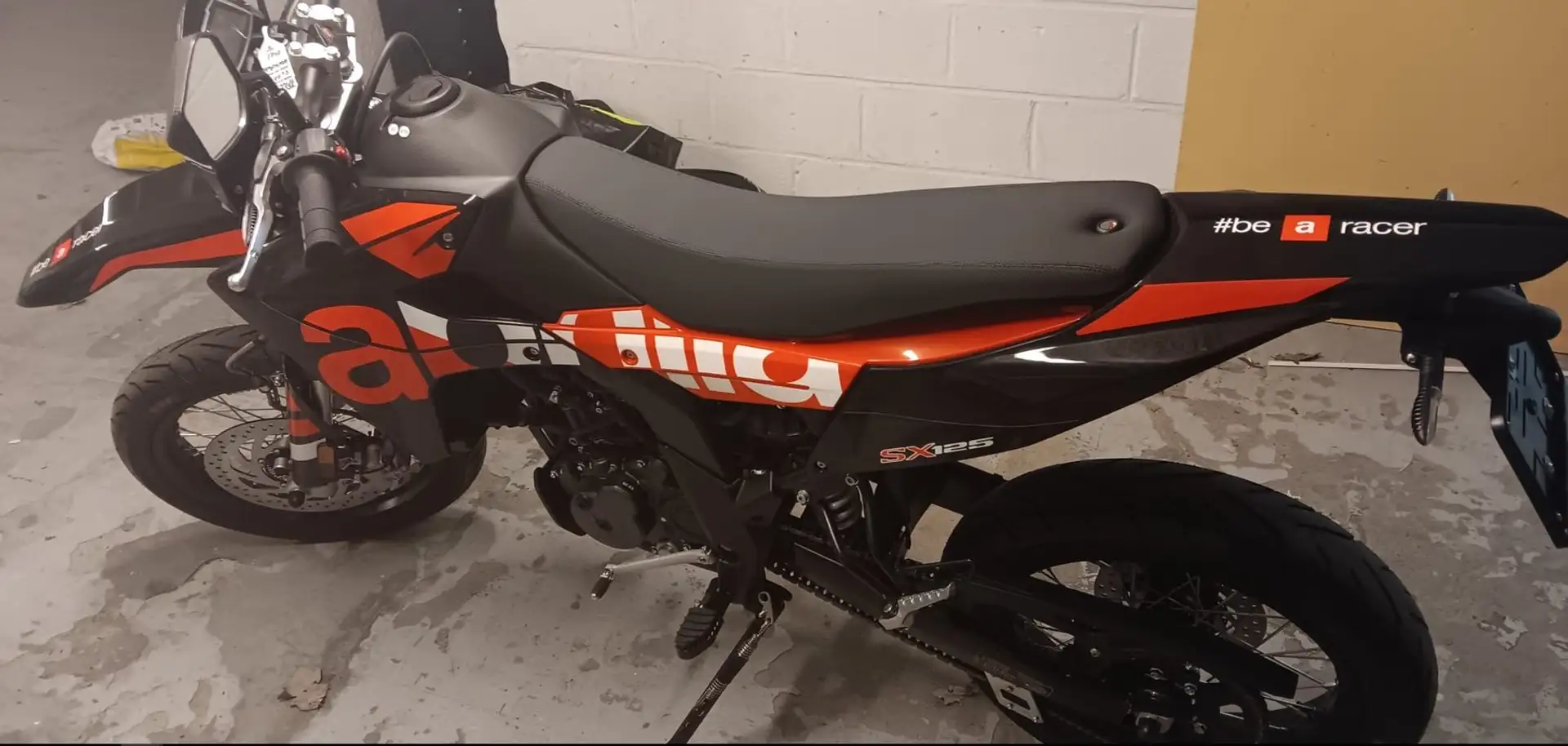 Aprilia SX 125 Fekete - 1