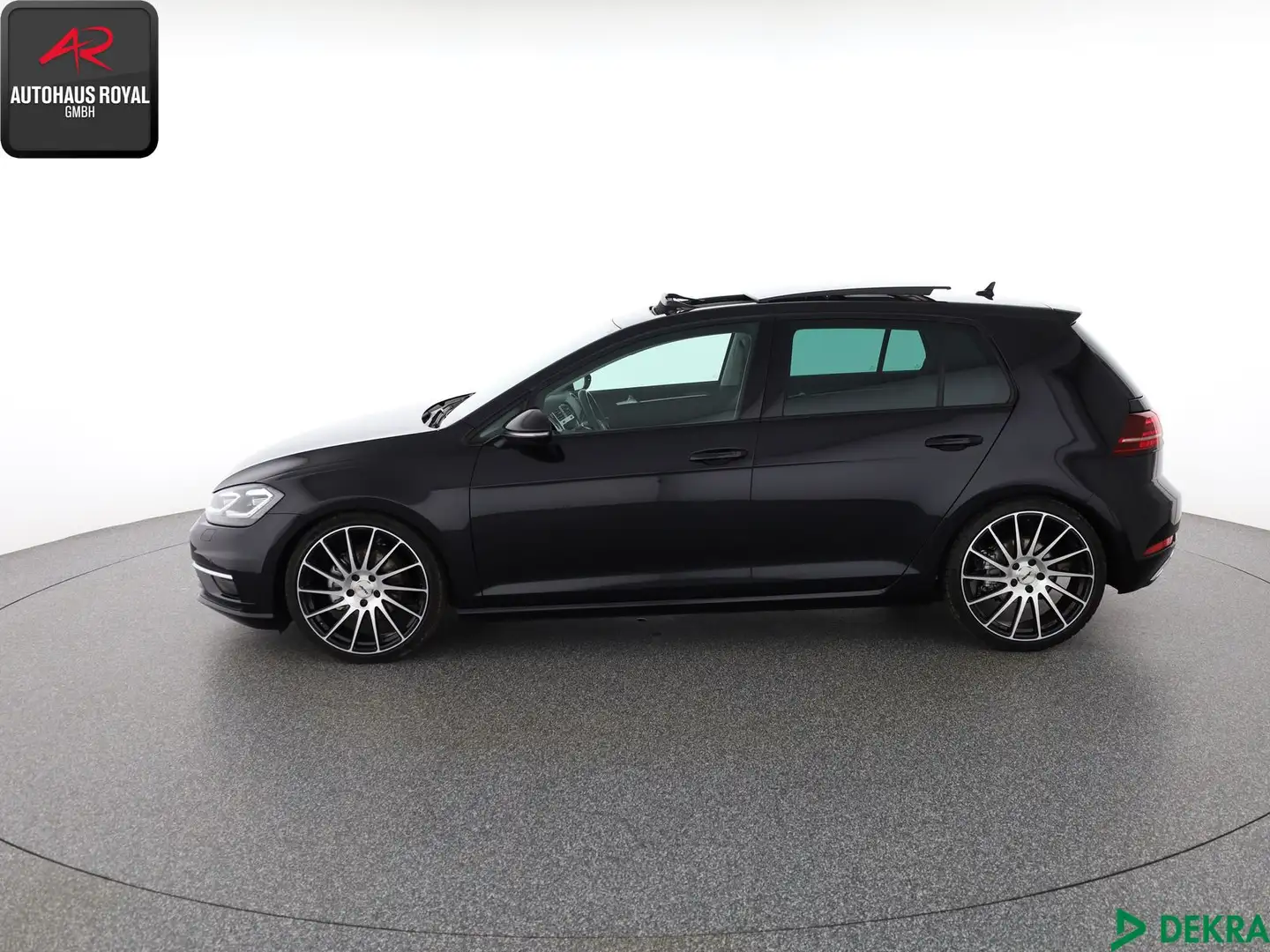 Volkswagen Golf Golf VII 1.5 TSI HIGHLINE MASSAGE,KEYLESS,KAMERA Zwart - 2
