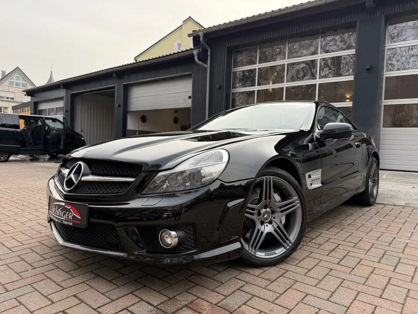 Mercedes-Benz SL 63 AMG Roadster Deutsches Fzg. Alcantara Pano Schwarz - 1