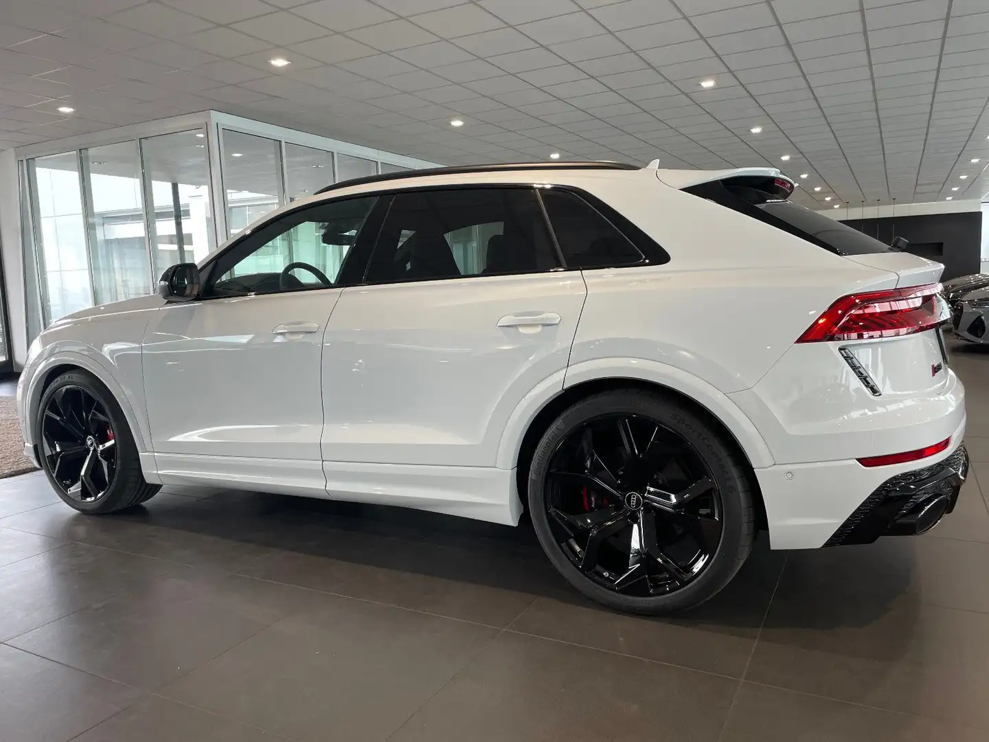 Audi RS Q8 | HuD | Keramik | Pano | 305 km/h | Massage Weiß - 2