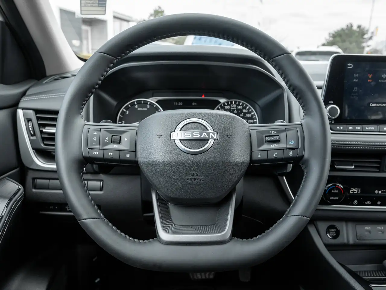 Nissan Rogue снимка Nissan Rogue