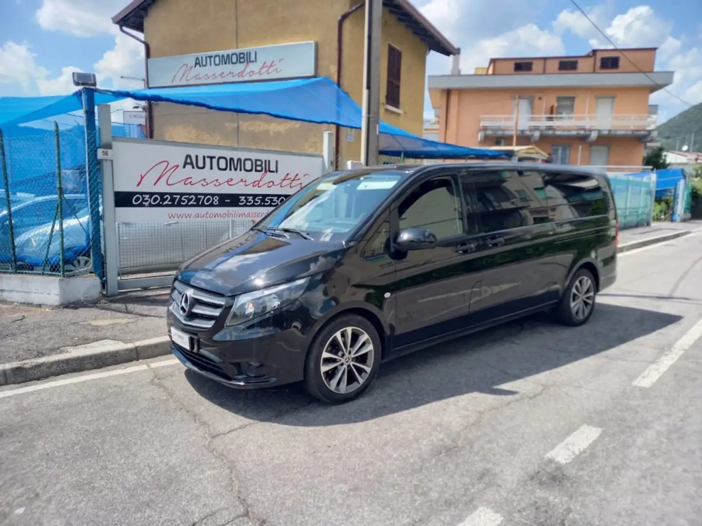 Mercedes-Benz Vito 2.0 114 CDI PL Tourer Base Extra-Long Noir - 1