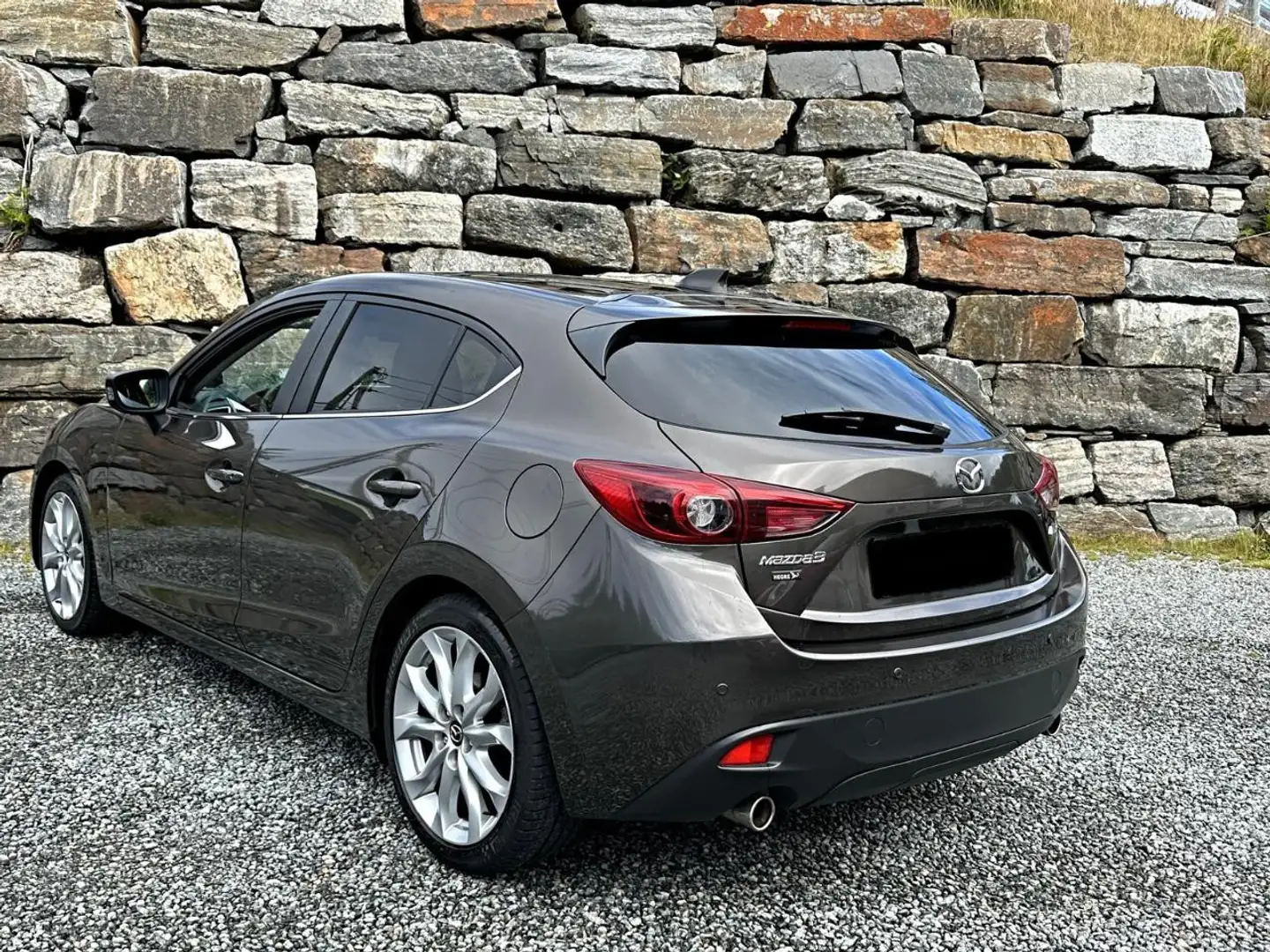Mazda 3 SKYACTIV-G 120 Automatik Center-Line Gris - 2