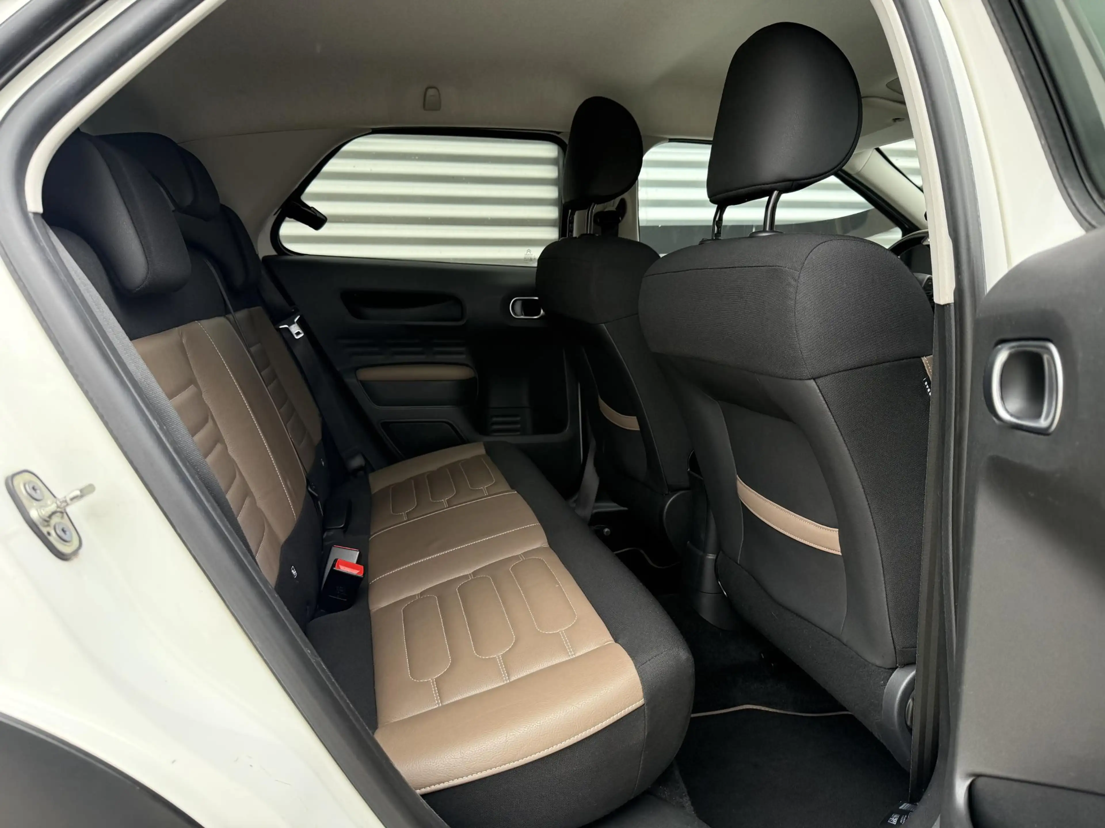 Citroen C4 Cactus 1.2 PureTech Shine Camera|Cruise|Trekhaak|PDC|Stoe — photo 8