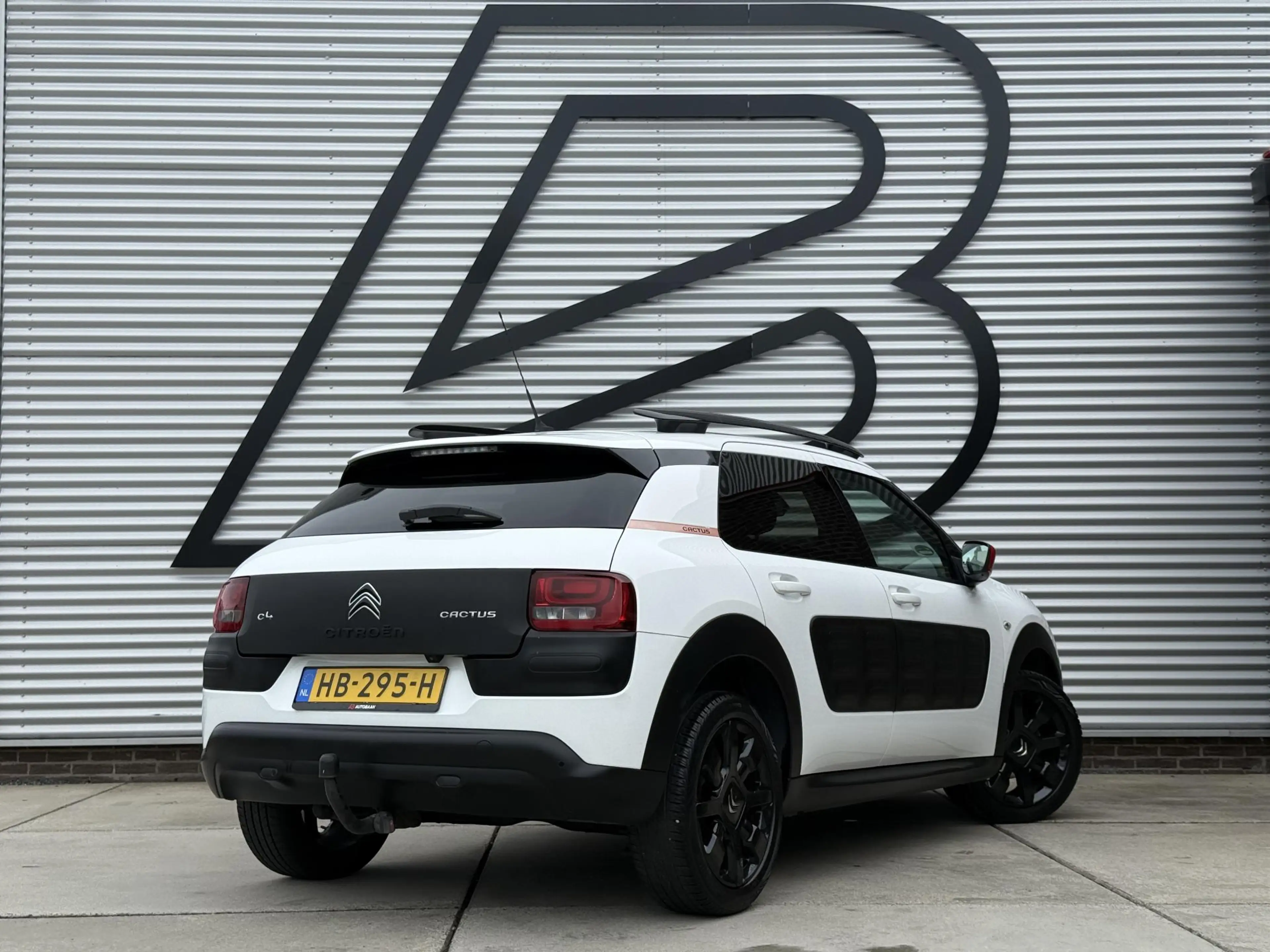Citroen C4 Cactus 1.2 PureTech Shine Camera|Cruise|Trekhaak|PDC|Stoe — photo 3