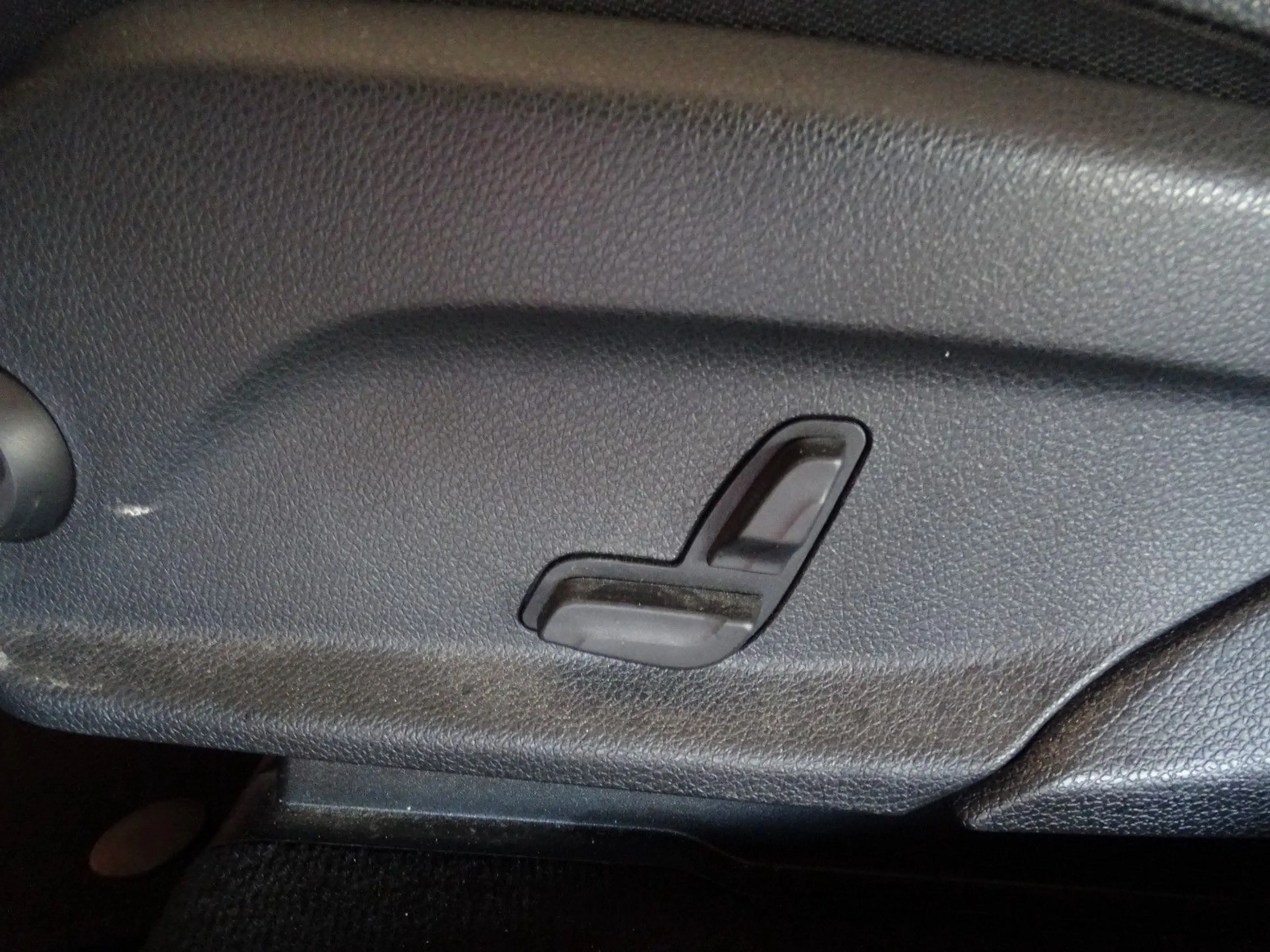 Mercedes-Benz GLC 250 AMG Line 4Matic*AHK+PANO+BURMESTER — photo 13