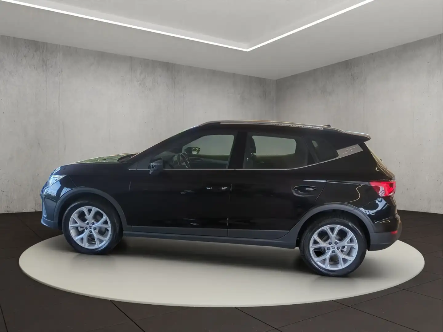 SEAT Arona FR Schwarz - 2