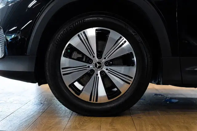 Mercedes-Benz EQB 2025 — photo 6