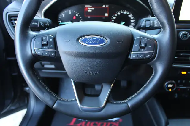 Ford Focus view 10