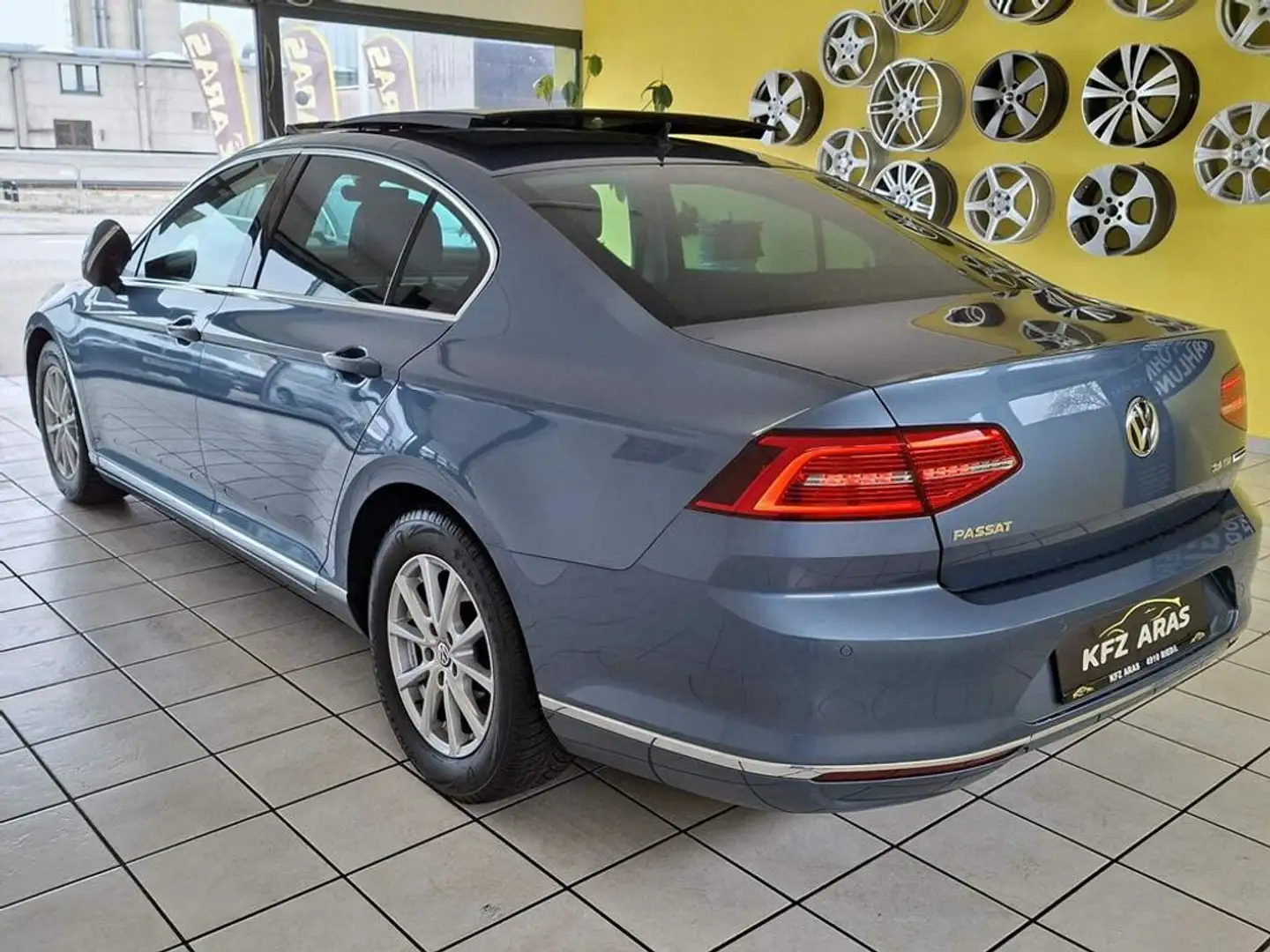 Volkswagen Passat Highline VOLLAUSSTATTUNG, LED, 360° KAMERA Blau - 2