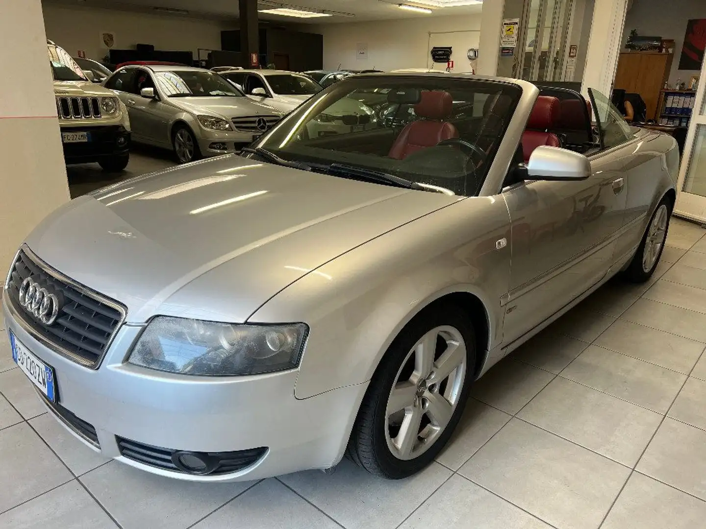 Audi A4 Cabriolet 2.5 V6 TDI cat Grigio - 1
