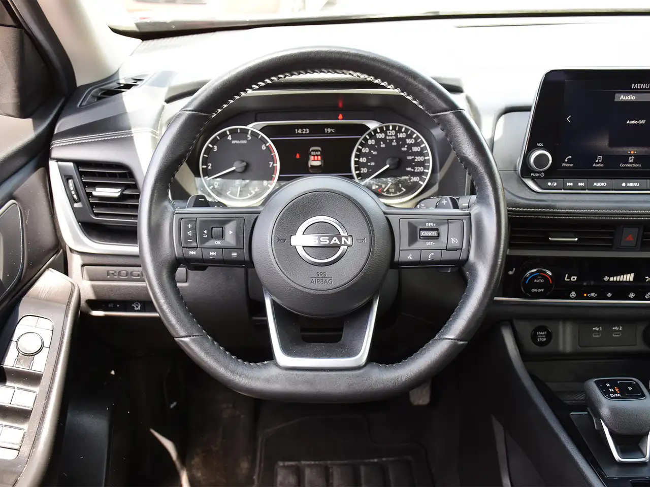 Nissan Rogue fotografie Nissan Rogue