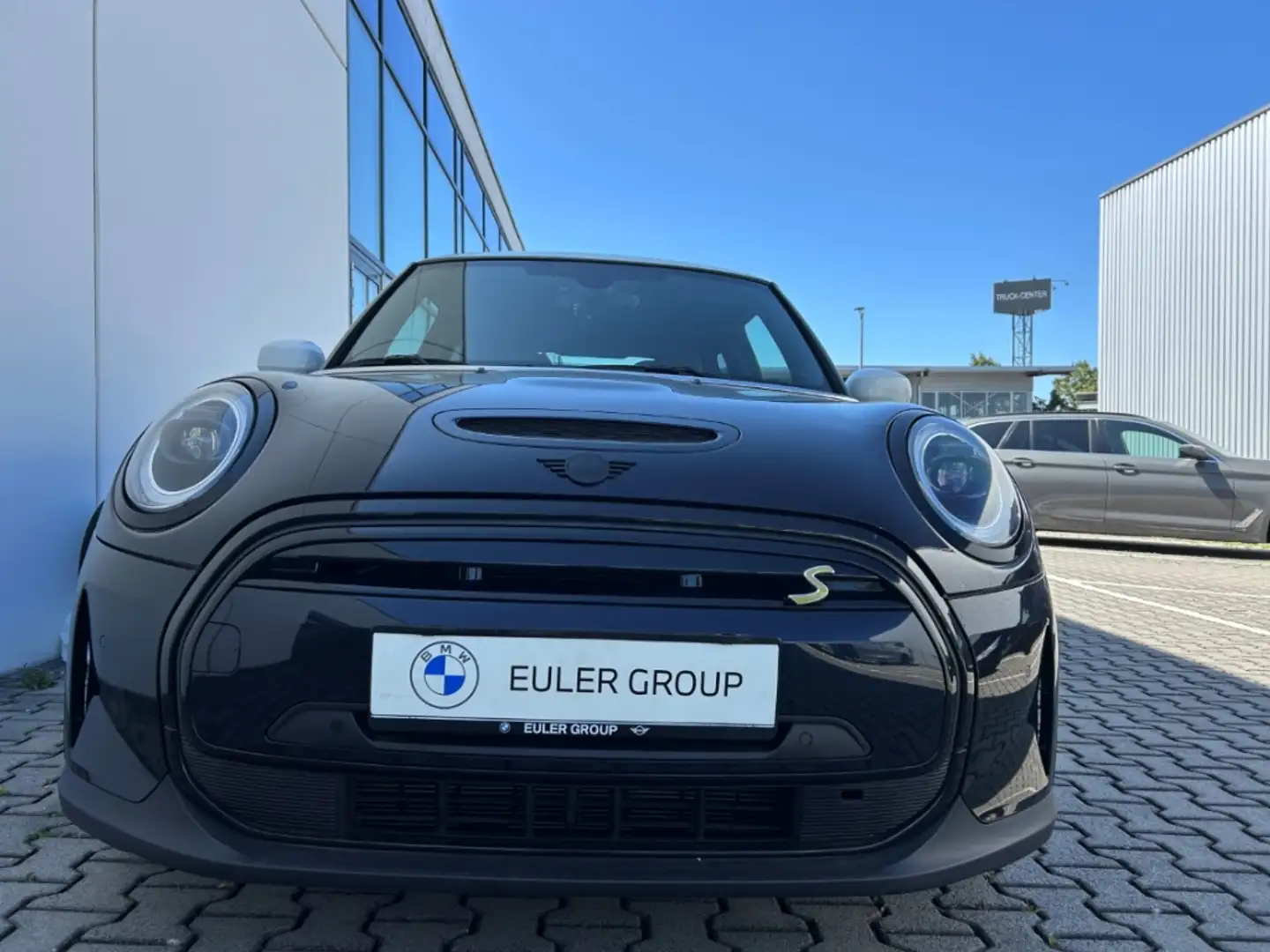 MINI Cooper SE RFK SHZ LED H/K DigCockpit NAV Parkass Schwarz - 2