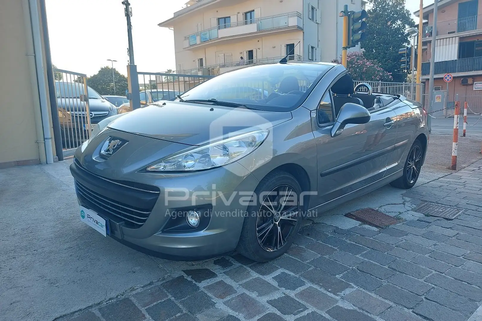 Peugeot 207 1.6 8V HDi 112CV CC Tecno Argent - 1