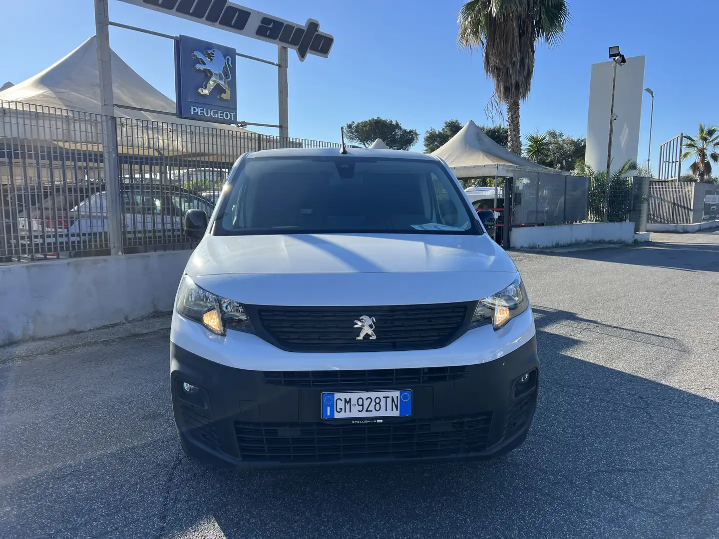 Peugeot Partner L2H1 50KWH PREMIUM Bianco - 2