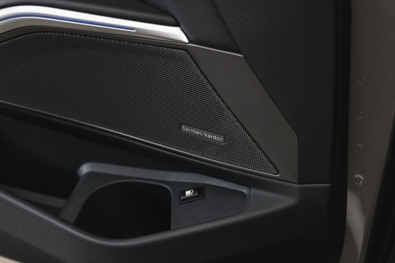 BMW 330 3 Serie 330e High Executive Automaat / Trekhaak / — photo 14