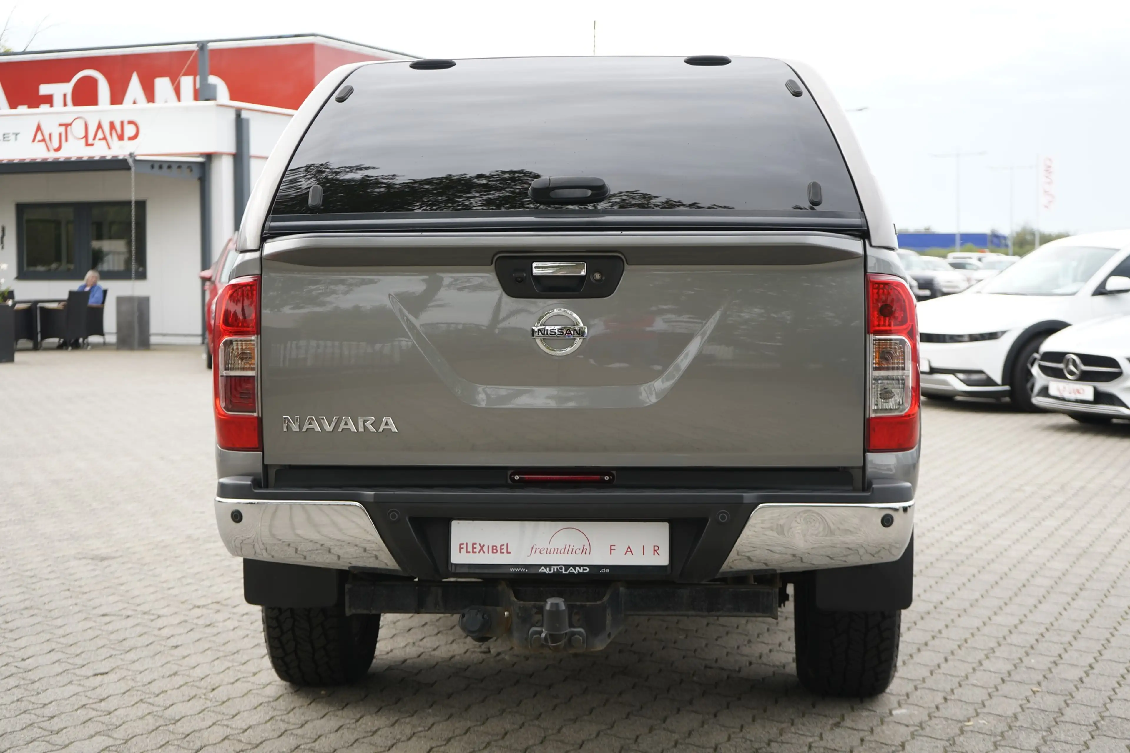Nissan Navara NP300 2.3 dCi N-Connecta Double Cab LED Nav — photo 6
