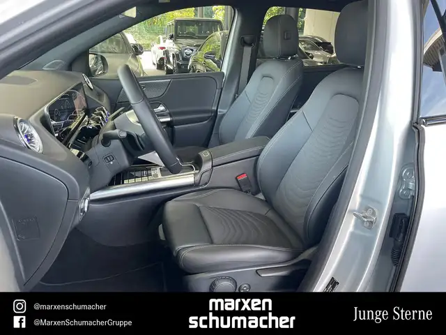 Mercedes-Benz B-Class view 13
