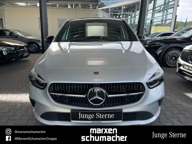 Mercedes-Benz B-Class view 6