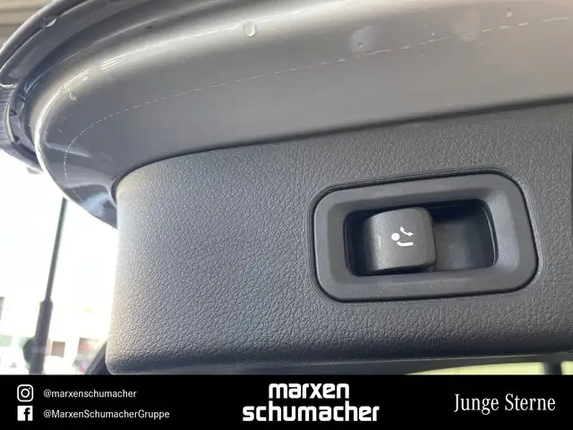 Mercedes-Benz B-Class view 9