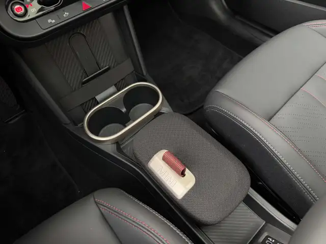 Mini Hatch view 14