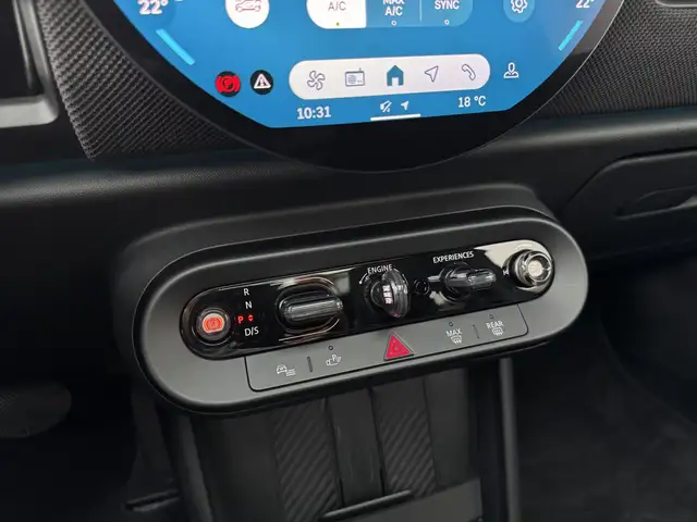 Mini Hatch view 13