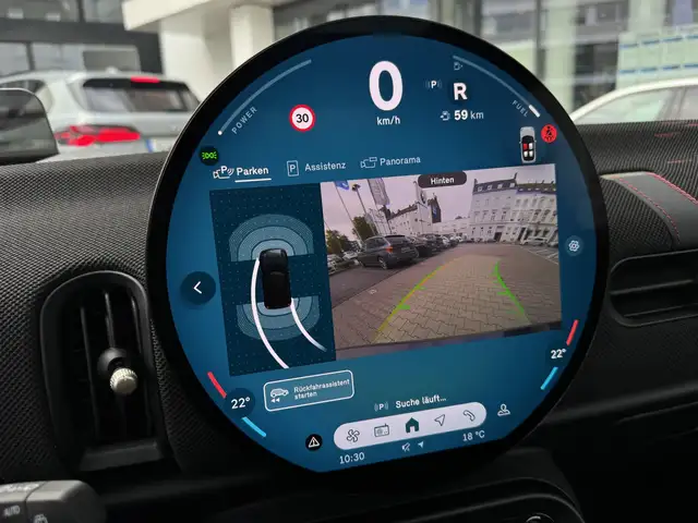 Mini Hatch view 11