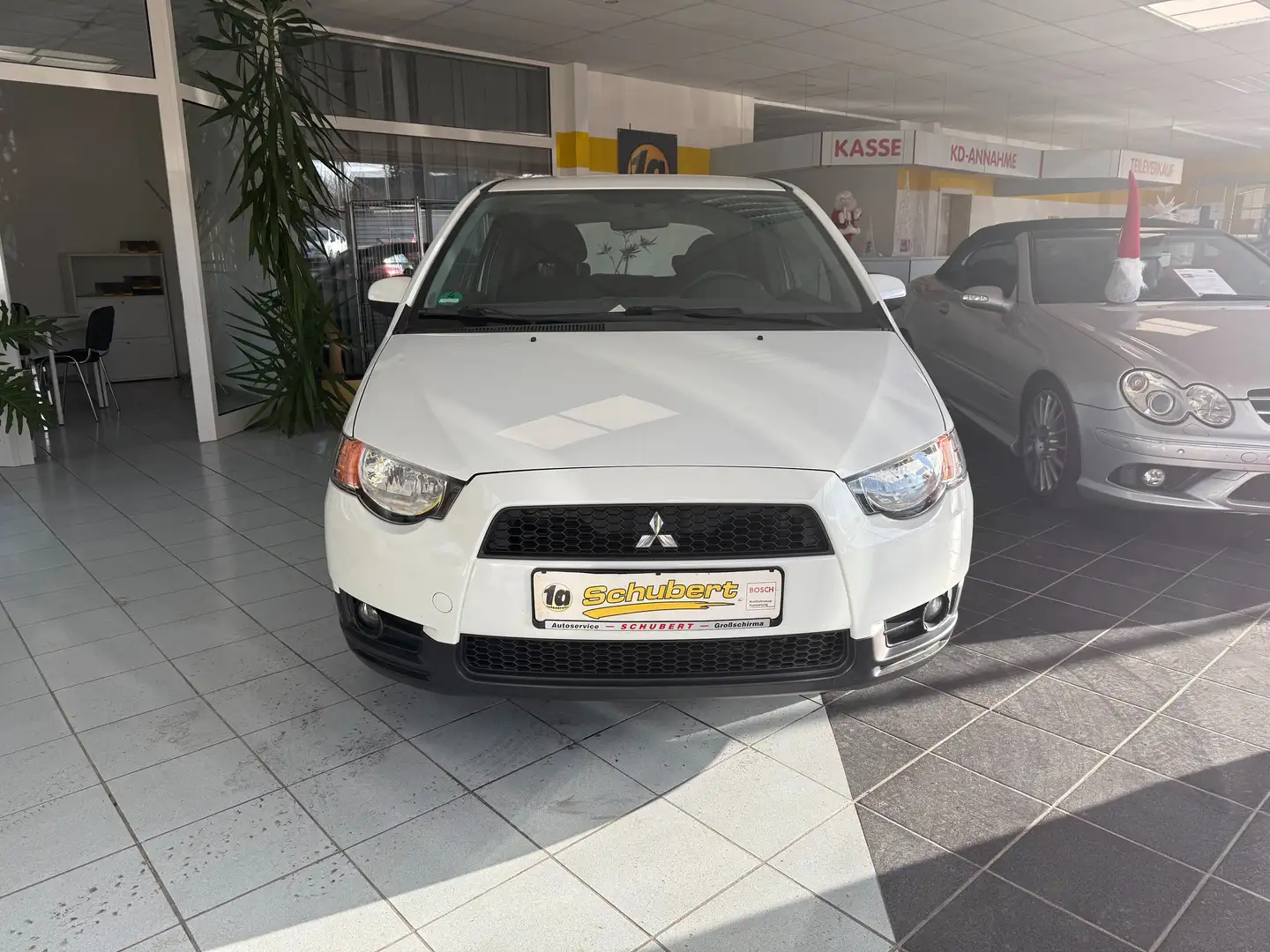 Mitsubishi Colt Weiß - 2