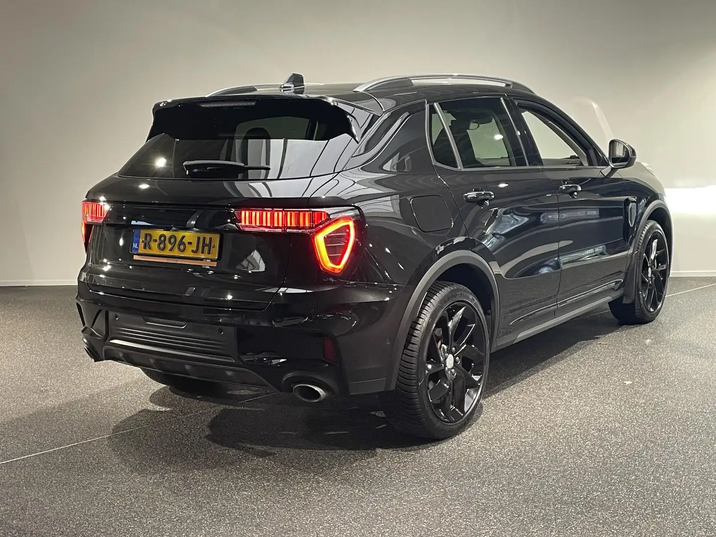 Lynk & Co 01 1.5 | Navigatie | Camera | Panoramadak Zwart - 2