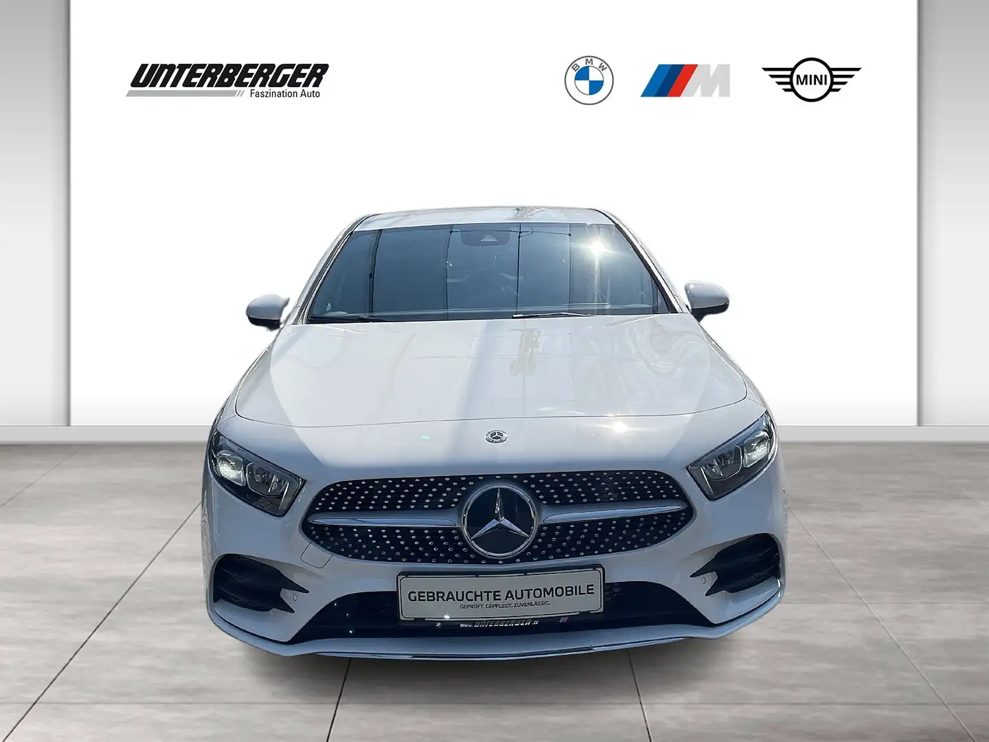 Mercedes-Benz A 180 Aut. // AMG-Line Interieur // Rückfahrkamera Weiß - 2