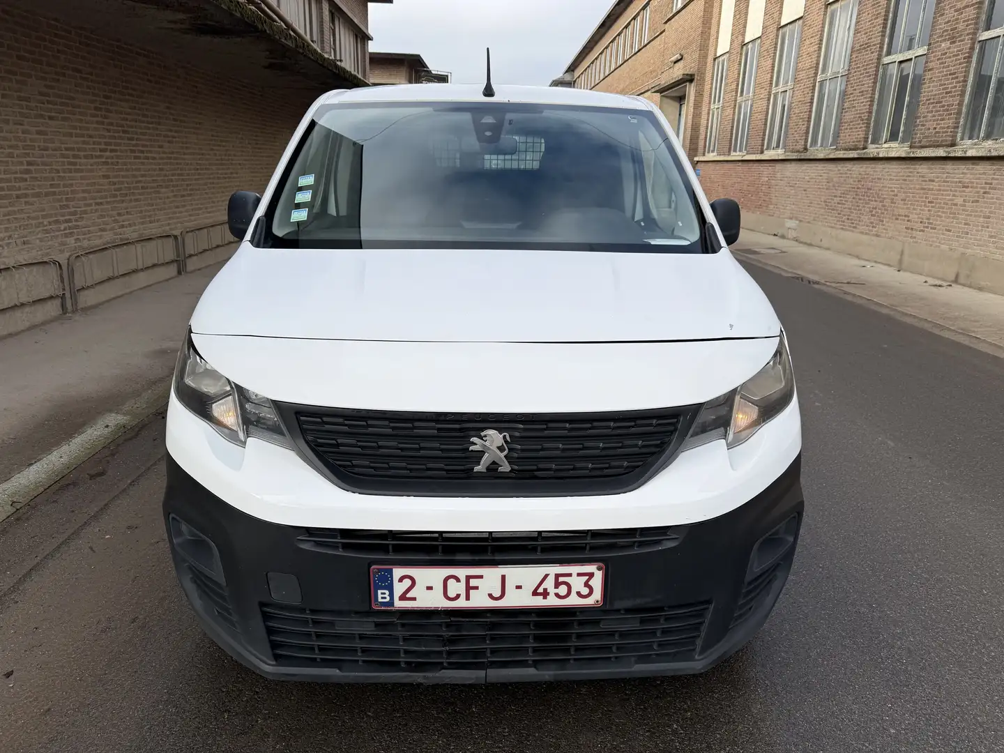 Peugeot Partner 1.6 hdi Airco 2019/08 Export ou Professionnel - 2