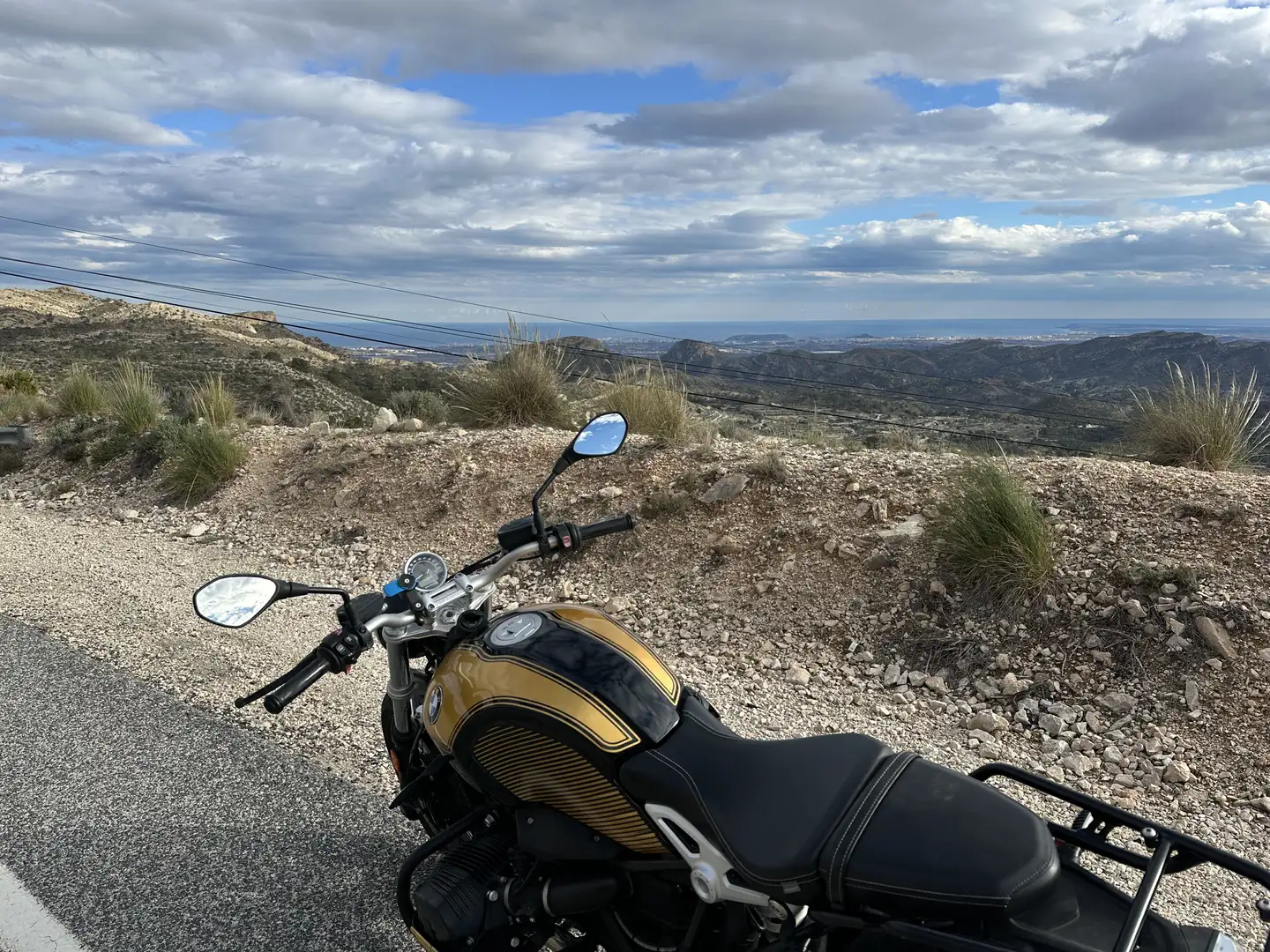 BMW R nineT option 719 Oro - 1