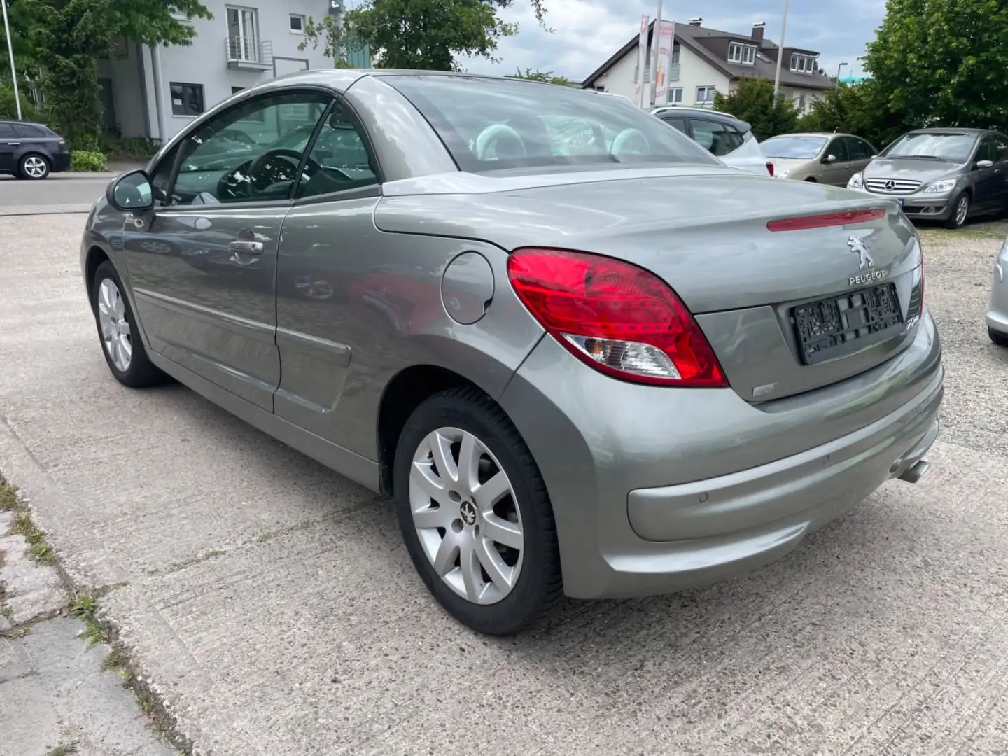 Peugeot 207 CC Cabrio-Coupe Active KLIMA TÜV NEU !!! Grau - 2