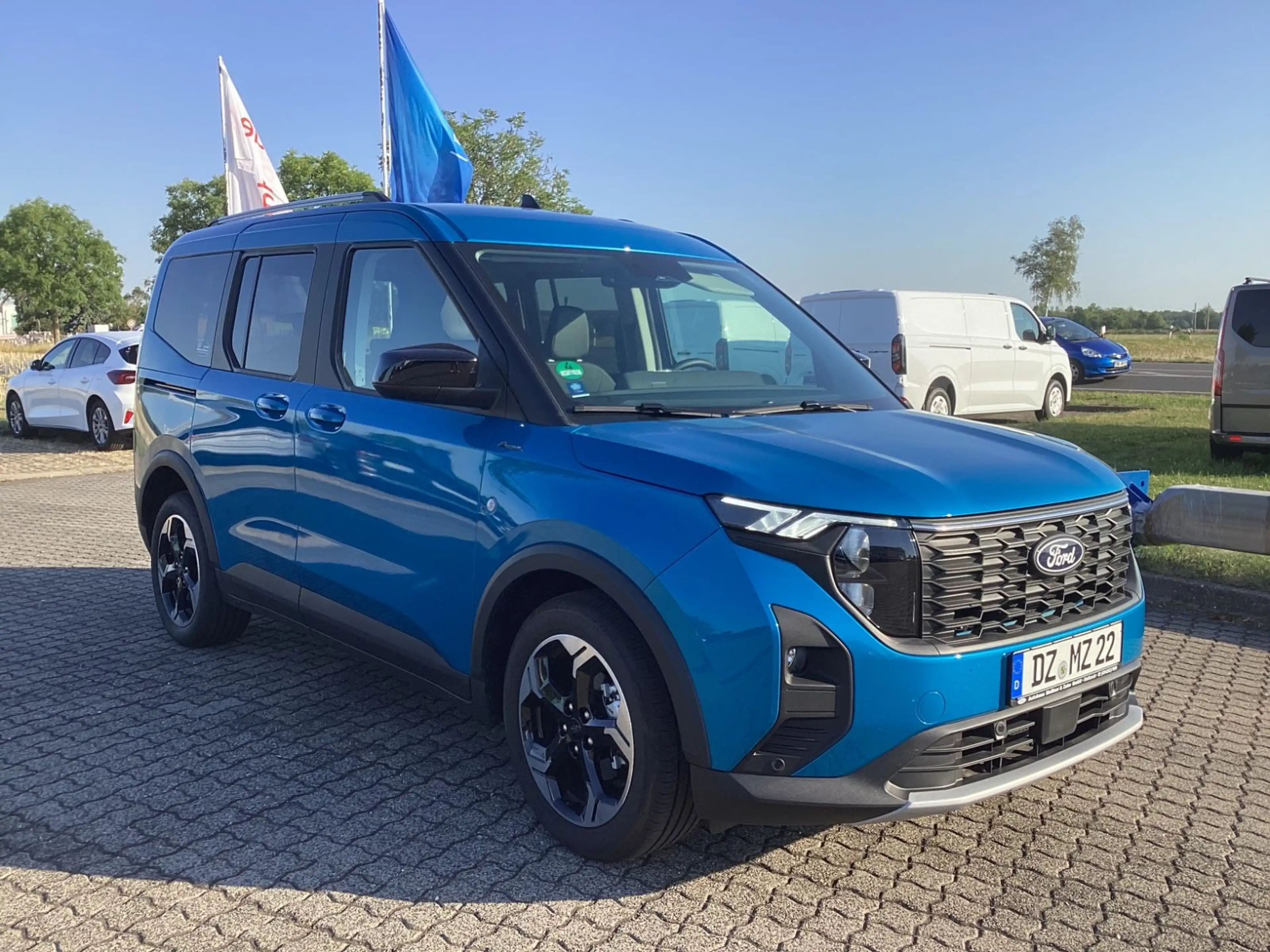 Ford Tourneo Courier Active*NAVI*ACC*RFK*GARANTIE — photo 6