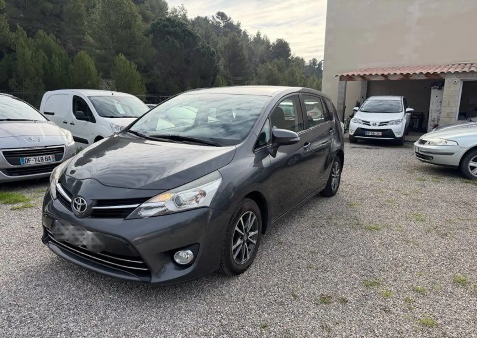 Toyota Verso corolla D4-d Or - 2