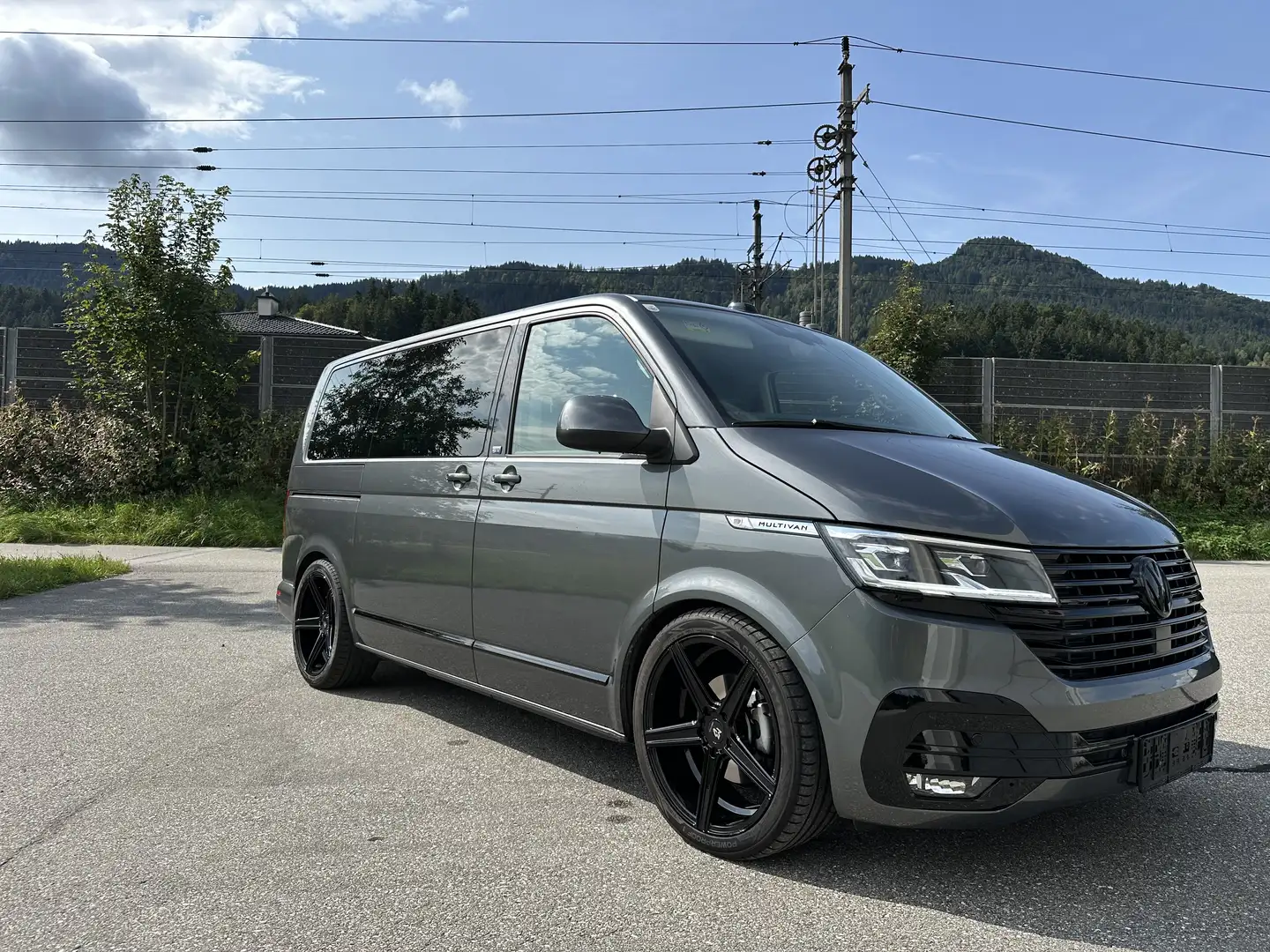 Volkswagen T6.1 Multivan Generation Six, Highline - 1
