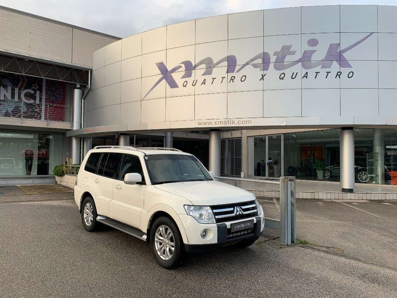Mitsubishi Pajero 3.2 DI-D 16V aut. Instyle 4X4 7 POSTI