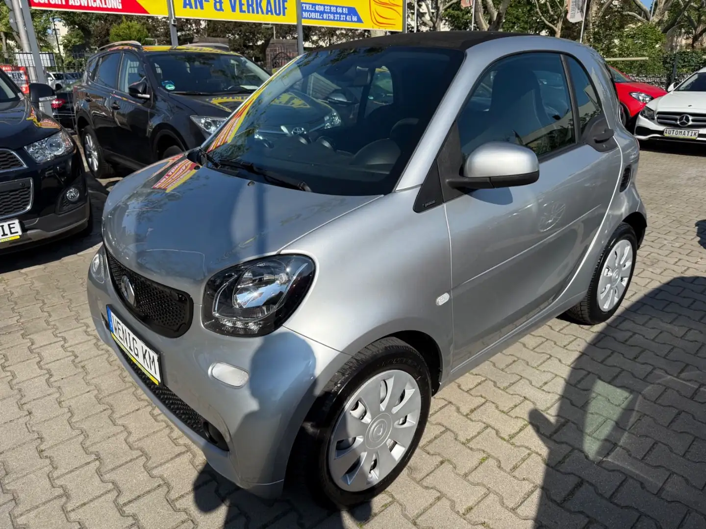 smart forTwo fortwo coupe Basis 52kW *1.HAND*WENIK KM* Silber - 1