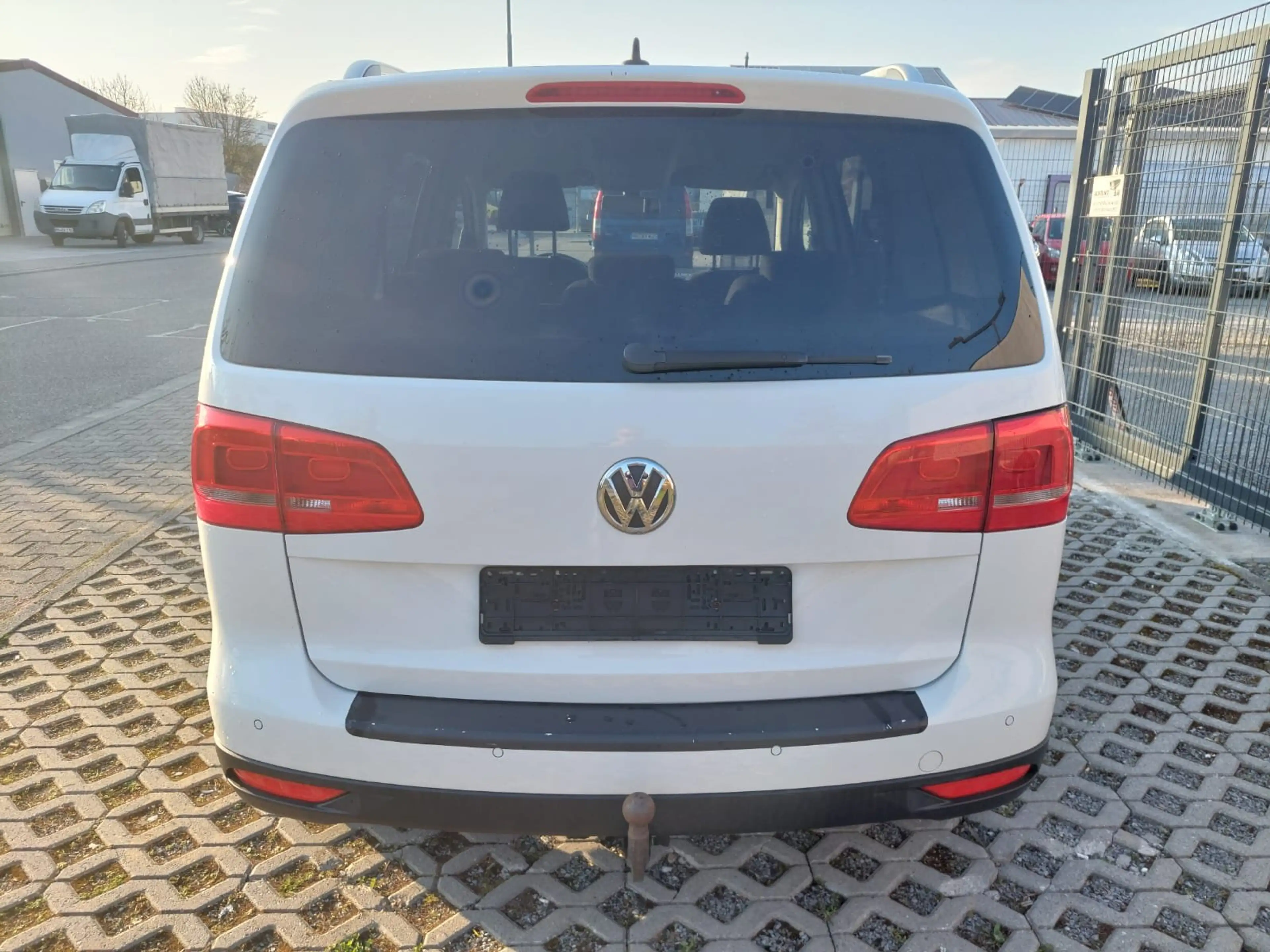 Volkswagen Cross Touran CrossTouran — photo 3