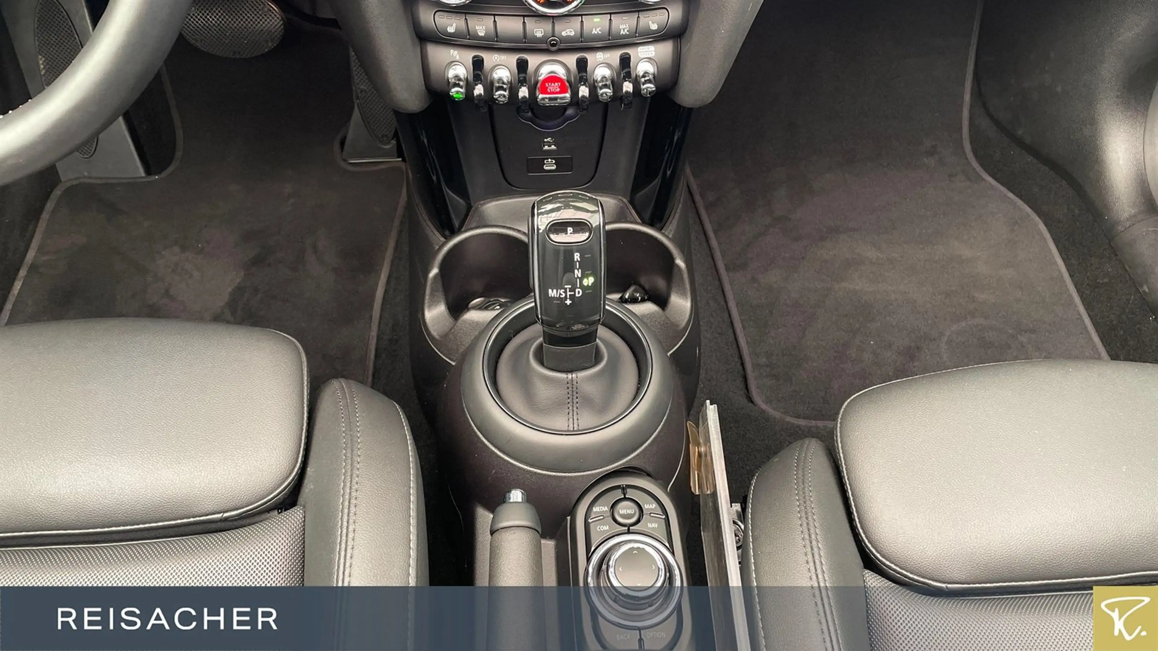 MINI Cooper S Cabrio Cooper A S Cabrio Classic-Trim Navi,LED,HUD,RFK — photo 11