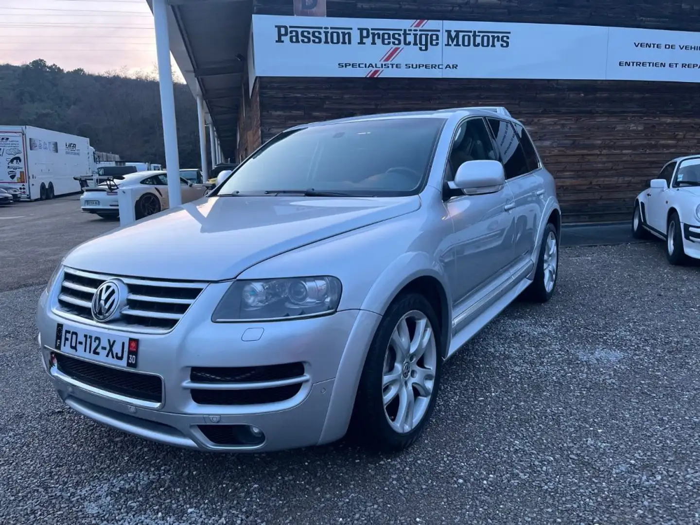 Volkswagen Touareg W12 6.0L 450cv Grau - 1