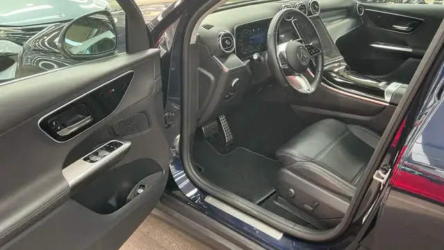 Mercedes-Benz GLC view 10