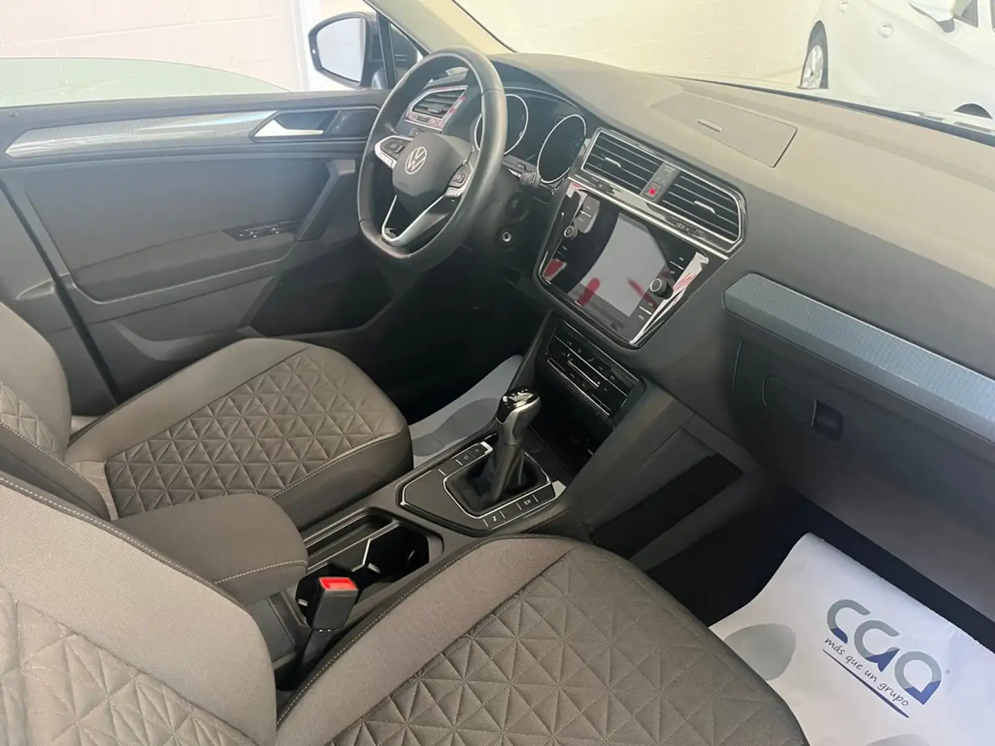 Volkswagen Tiguan 2.0TDI Life DSG 110kW Gris - 2